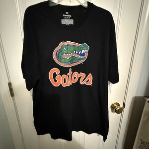 Fanatics Florida Gators Tee *NEW WITHOUT TAGS*